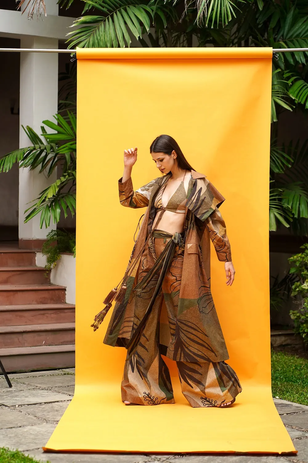 Tropical Brown Cape Trench